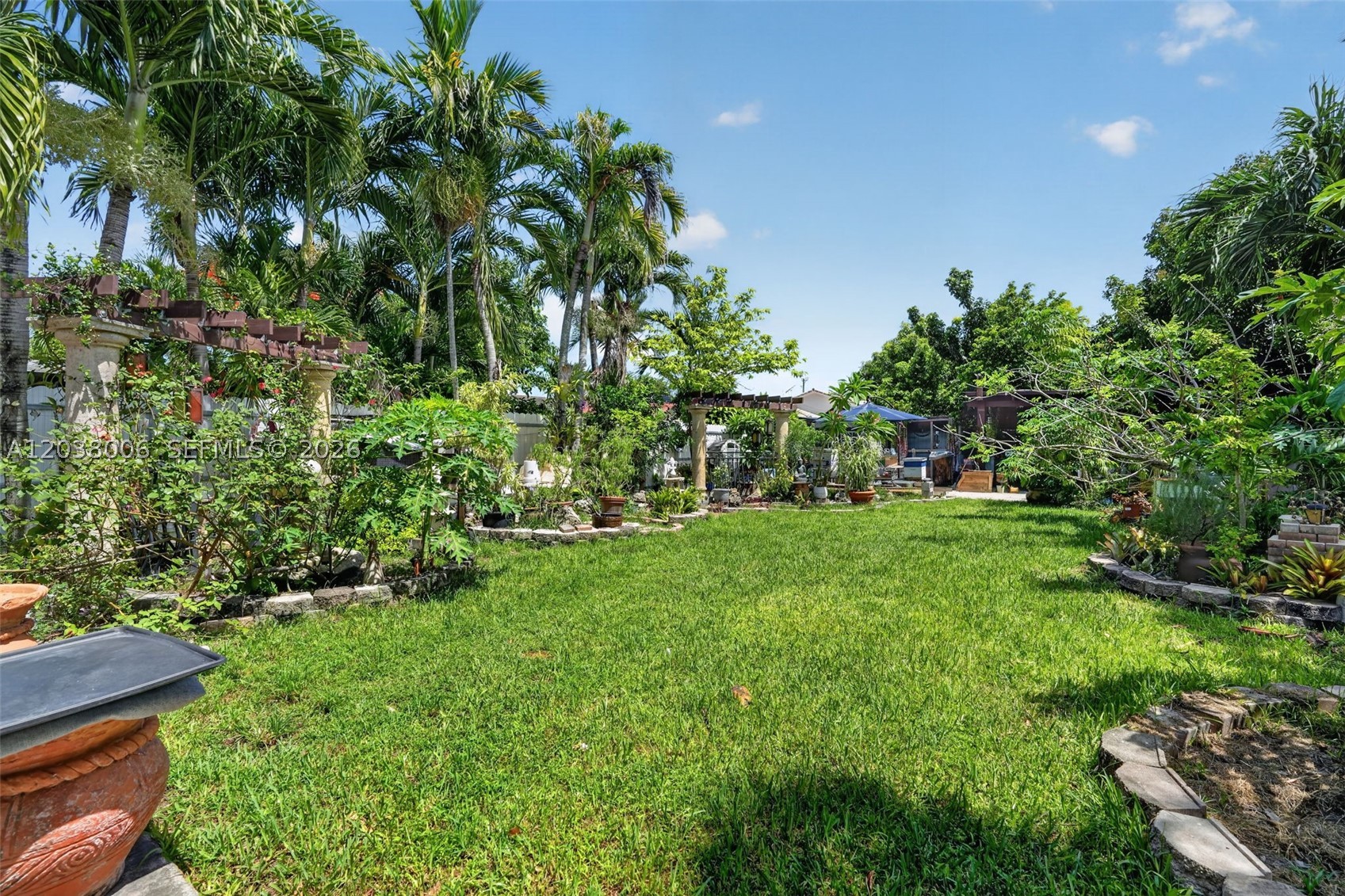 LAGUNA PONDS SEC 2 - Residential Lease