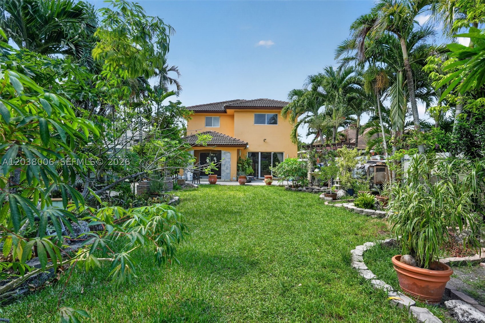 LAGUNA PONDS SEC 2 - Residential Lease