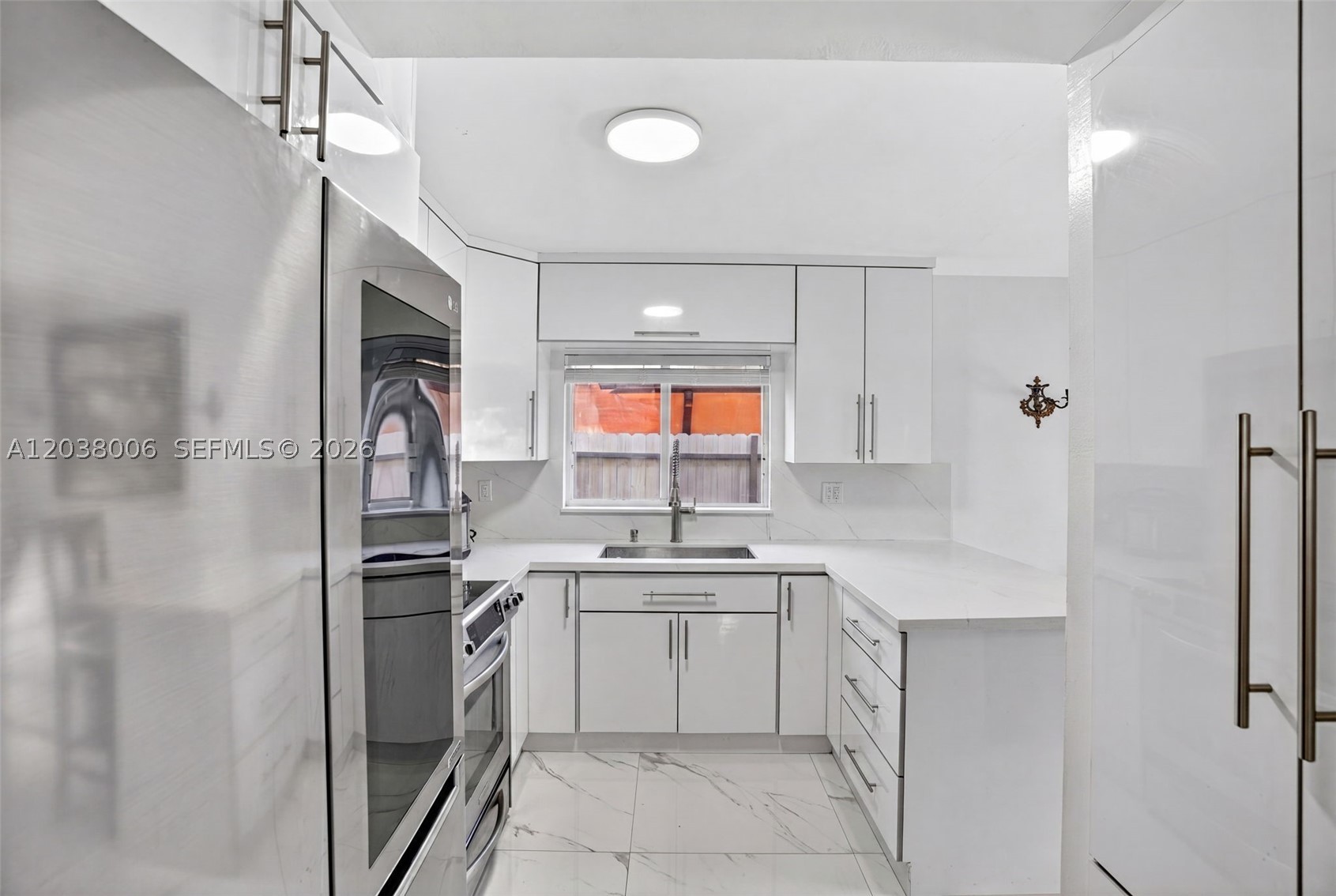 LAGUNA PONDS SEC 2 - Residential Lease