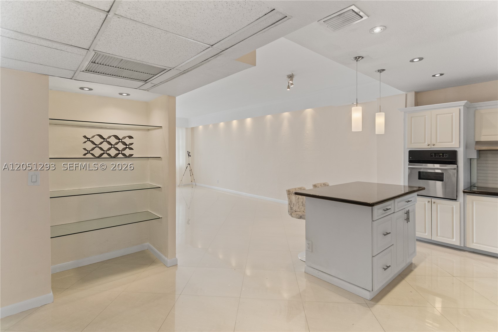 OCEANVIEW BUILDING A COND - Residential Lease