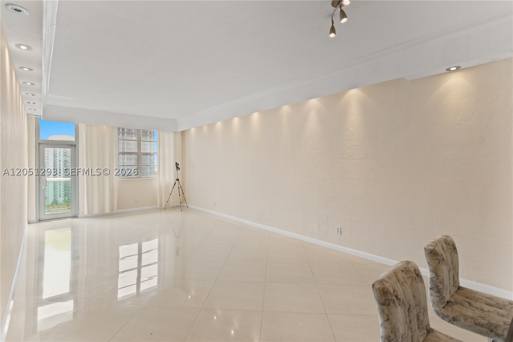 OCEANVIEW BUILDING A COND - Residential Lease