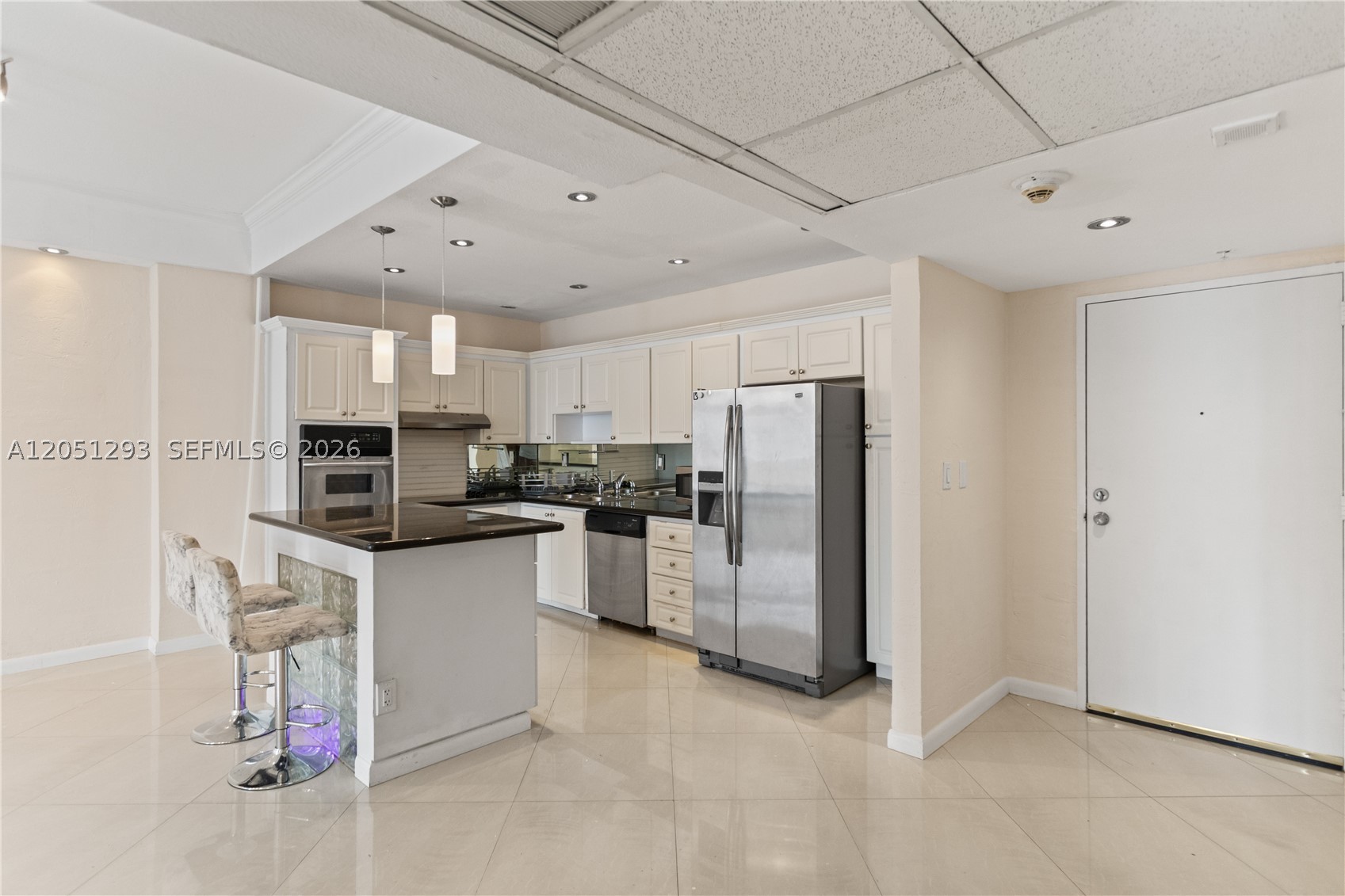 OCEANVIEW BUILDING A COND - Residential Lease