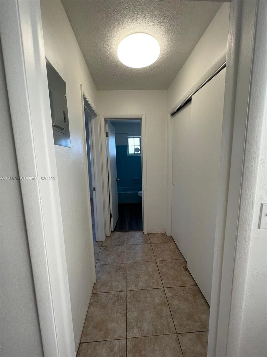 BEACH GARDEN CONDO - Residential Lease
