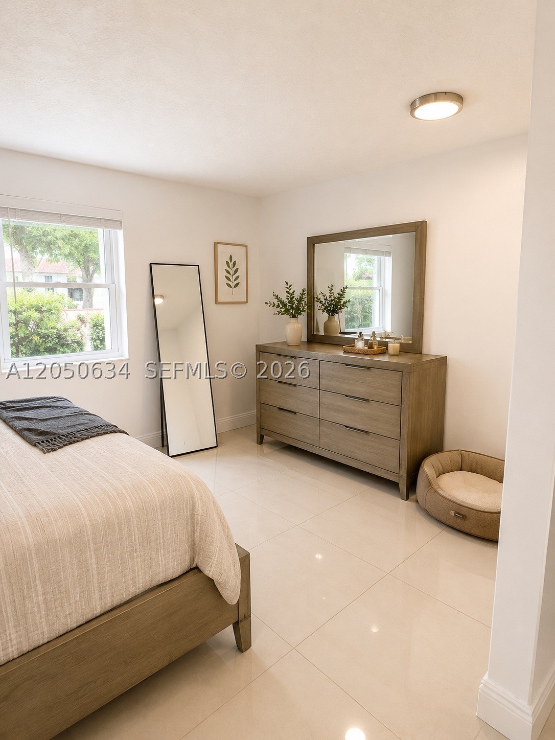 VILLA DORAL CONDO NO 3 - Residential Lease
