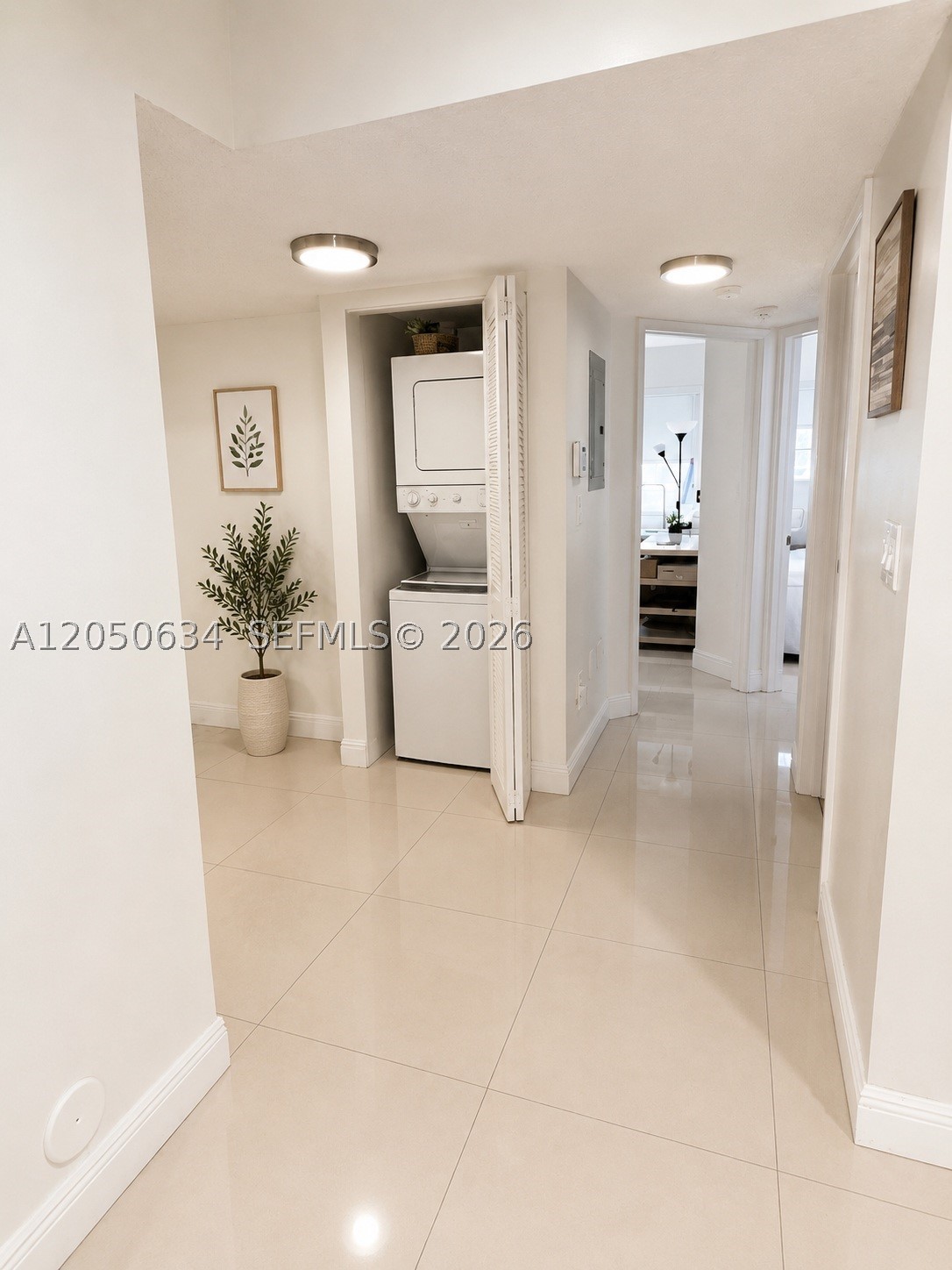 VILLA DORAL CONDO NO 3 - Residential Lease