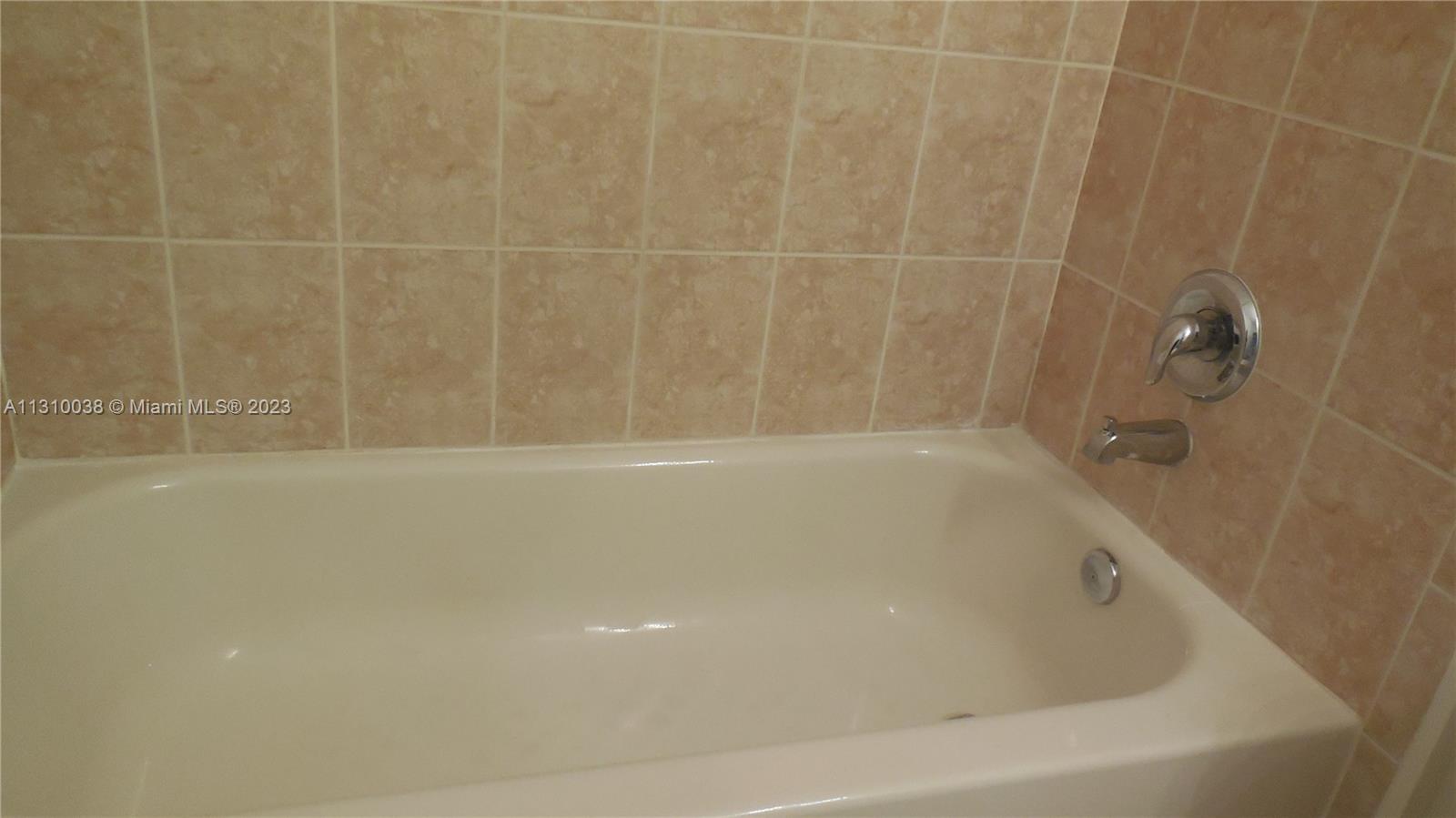 PEMBROKE CAY CONDO - Residential Lease