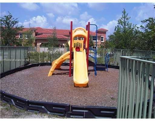 PEMBROKE CAY CONDO - Residential Lease
