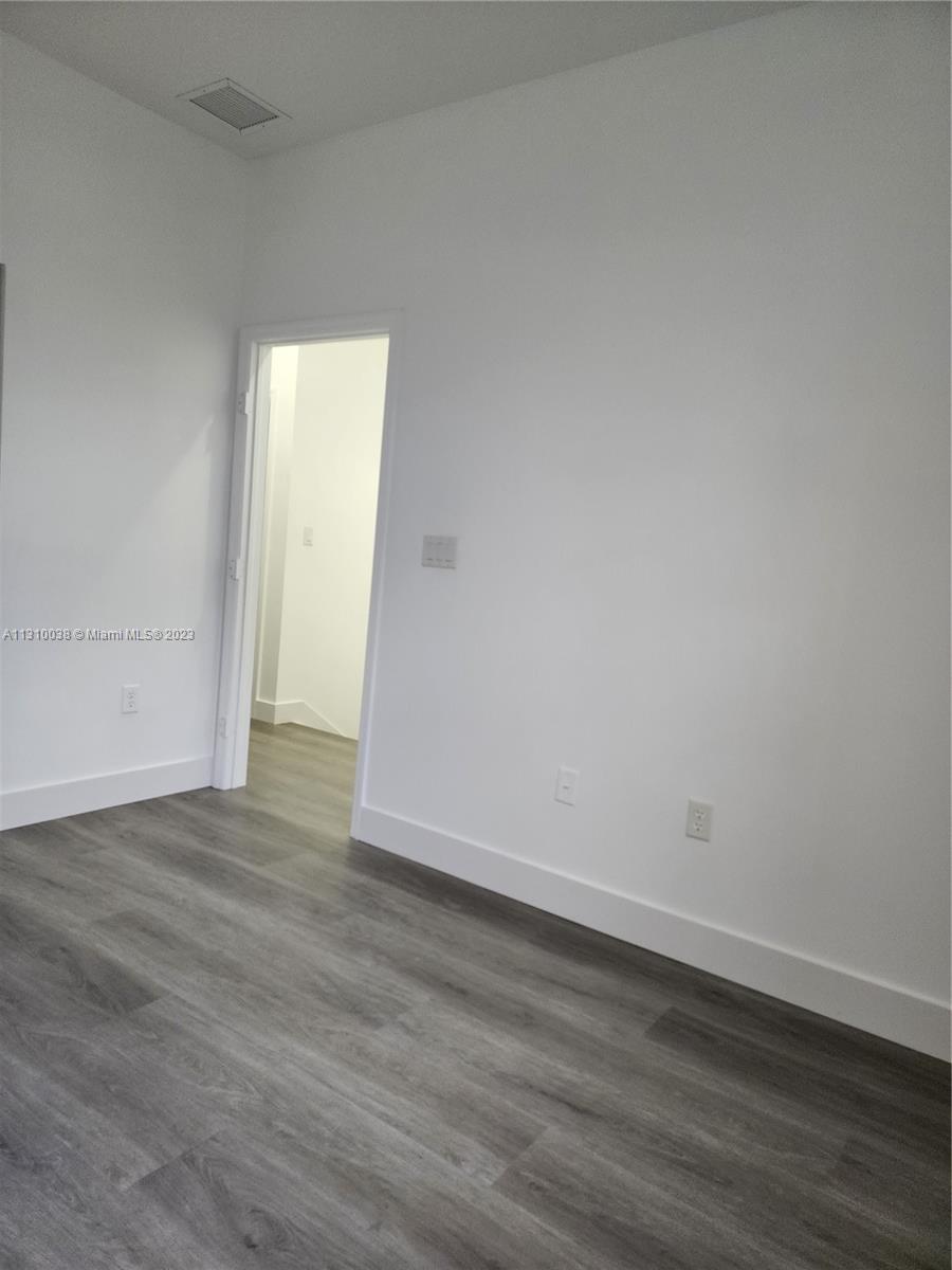 PEMBROKE CAY CONDO - Residential Lease