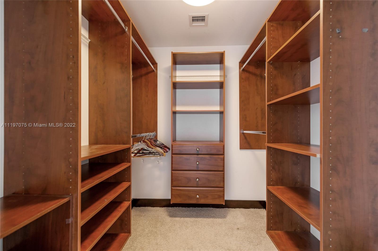 LAS OLAS RIVER HOUSE COND - Residential Lease