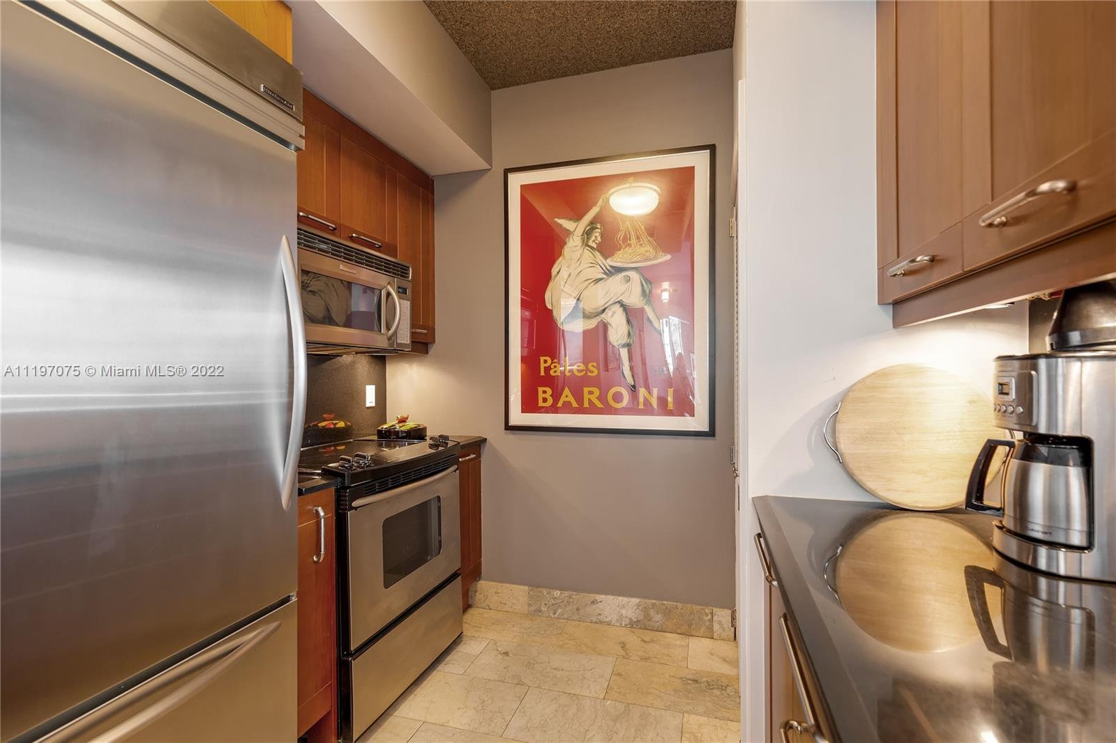 LAS OLAS RIVER HOUSE COND - Residential Lease