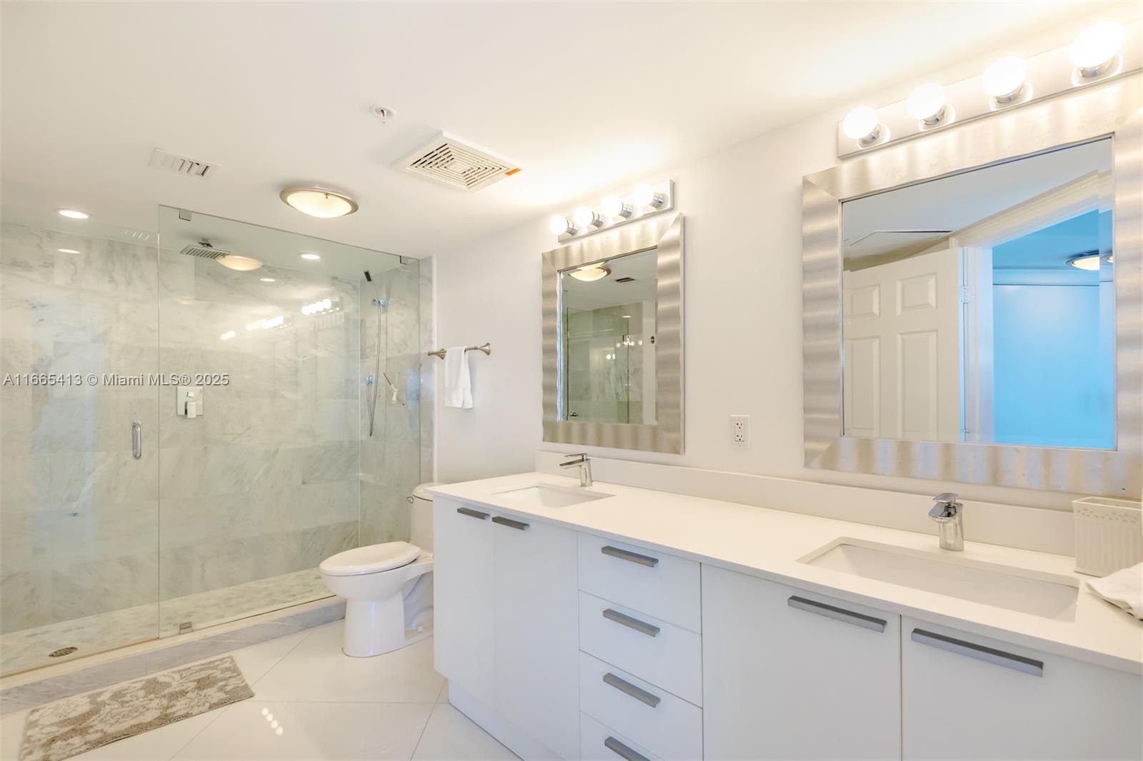 LA PERLA CONDO - Residential Lease