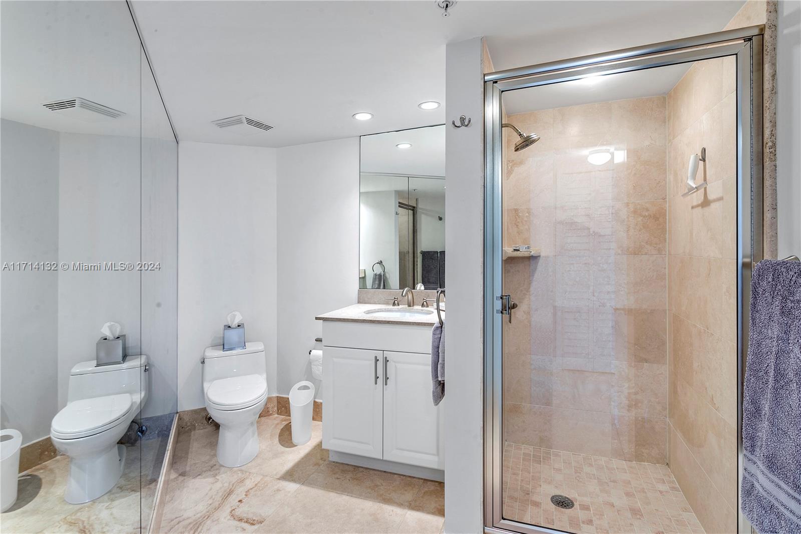 TIARA CONDO - Residential