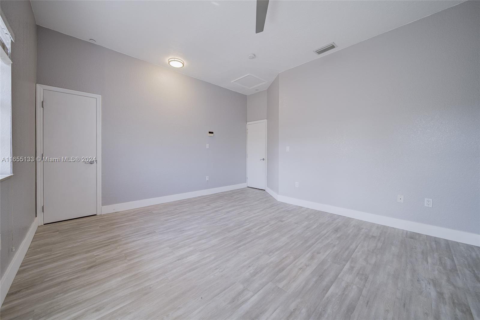 VILLAS OF MAYDANA CONDO - Residential Lease
