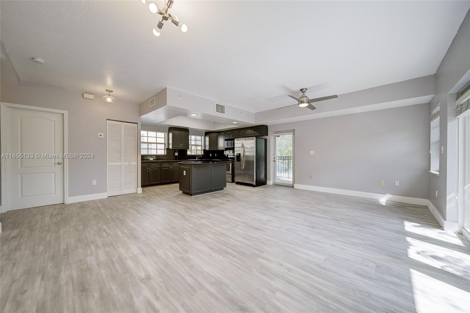 VILLAS OF MAYDANA CONDO - Residential Lease