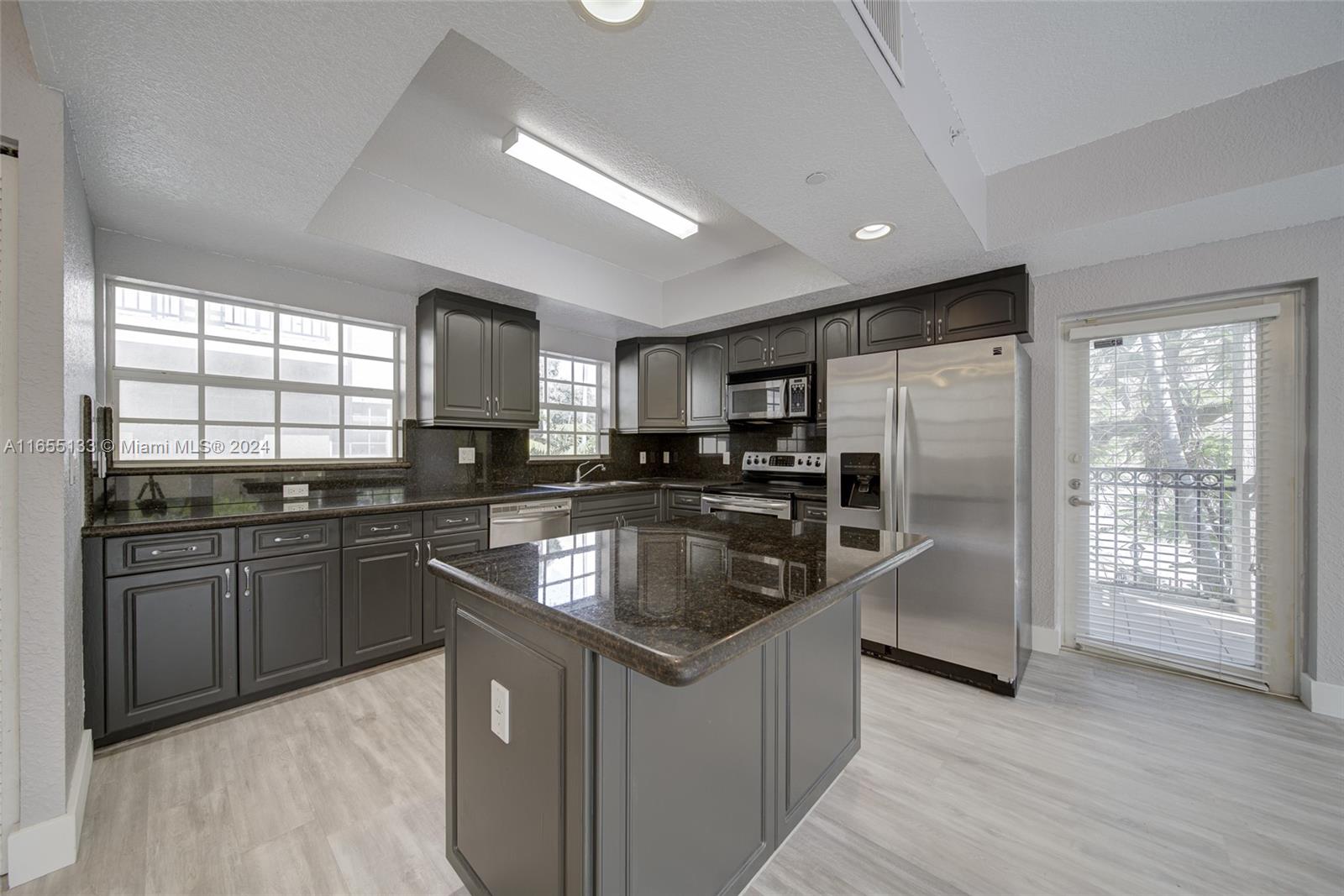 VILLAS OF MAYDANA CONDO - Residential Lease