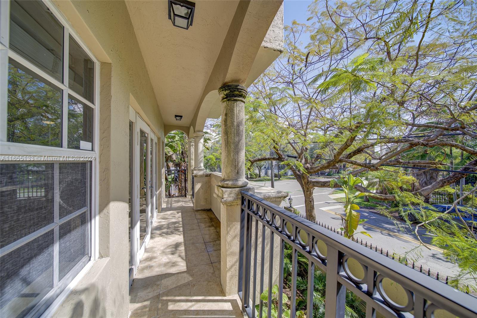 VILLAS OF MAYDANA CONDO - Residential Lease
