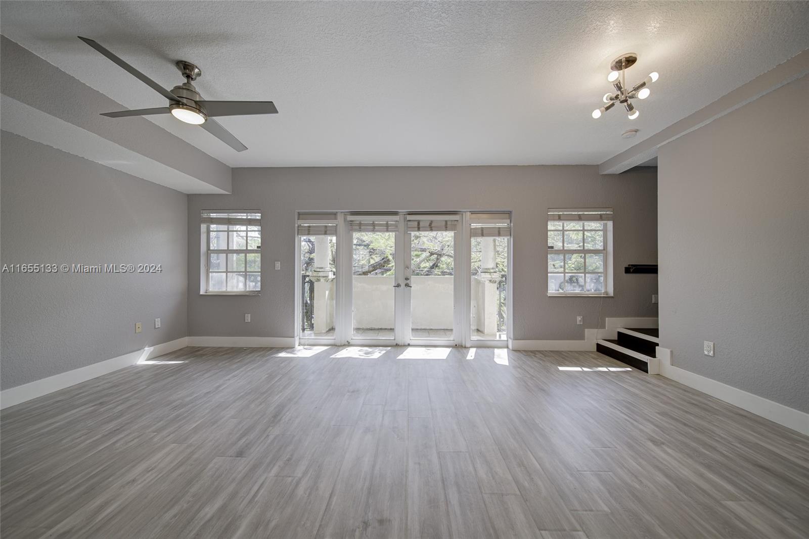 VILLAS OF MAYDANA CONDO - Residential Lease