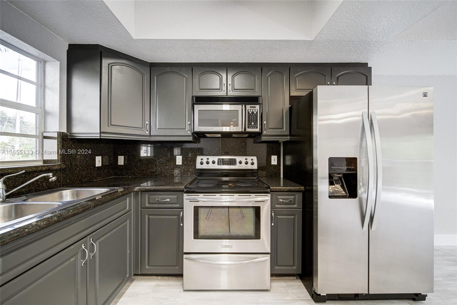 VILLAS OF MAYDANA CONDO - Residential Lease