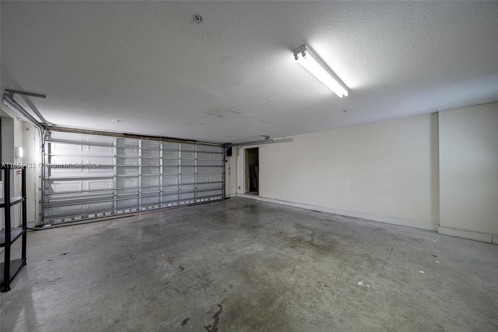 VILLAS OF MAYDANA CONDO - Residential Lease