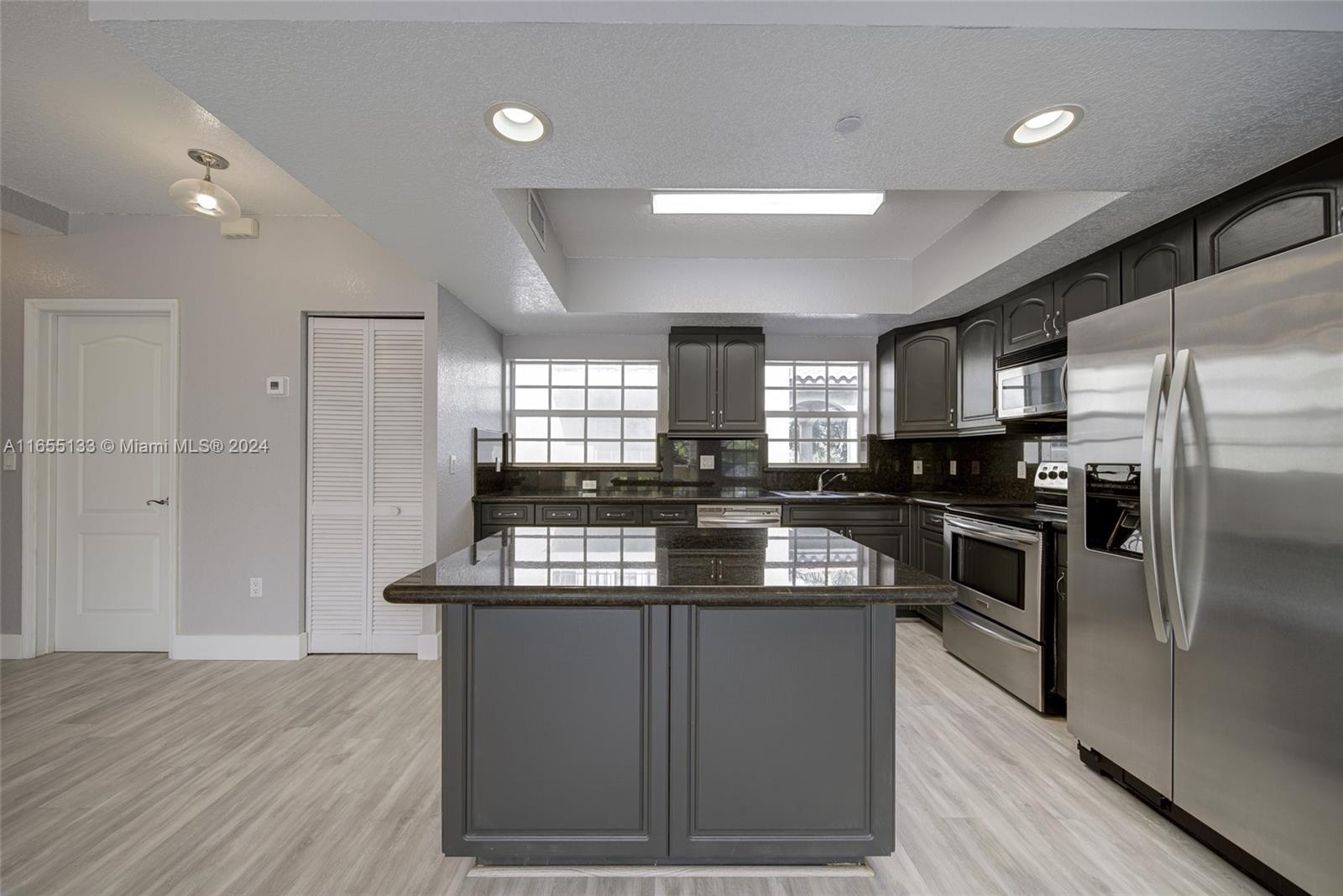 VILLAS OF MAYDANA CONDO - Residential Lease