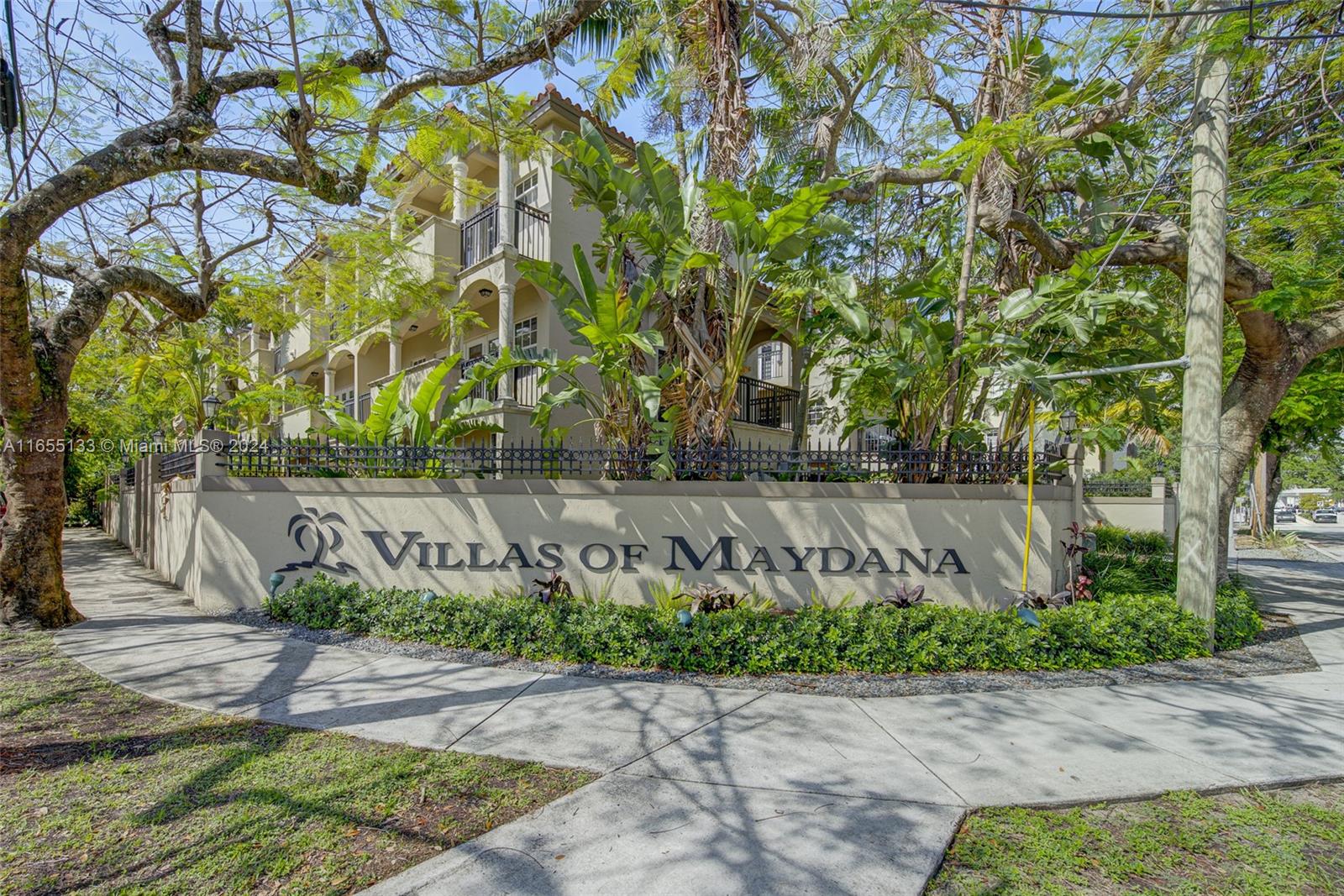 VILLAS OF MAYDANA CONDO - Residential Lease
