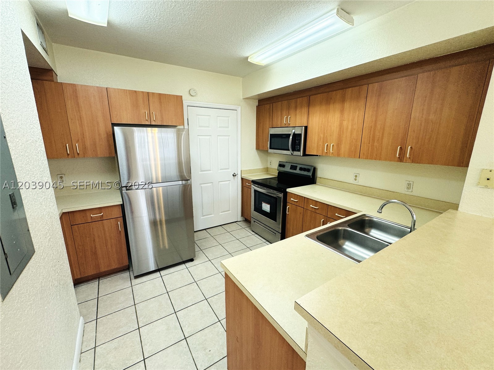 BELMONT AT NORTH LAUDERDA - Residential