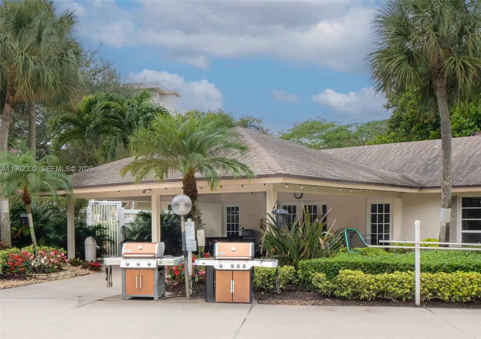 NO 112 PALM-AIRE COUNTRY - Residential