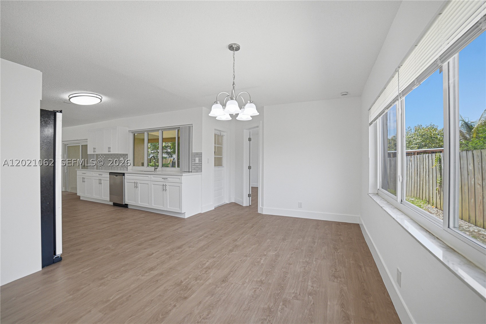 OAKLAND HILLS 4TH SEC - Residential