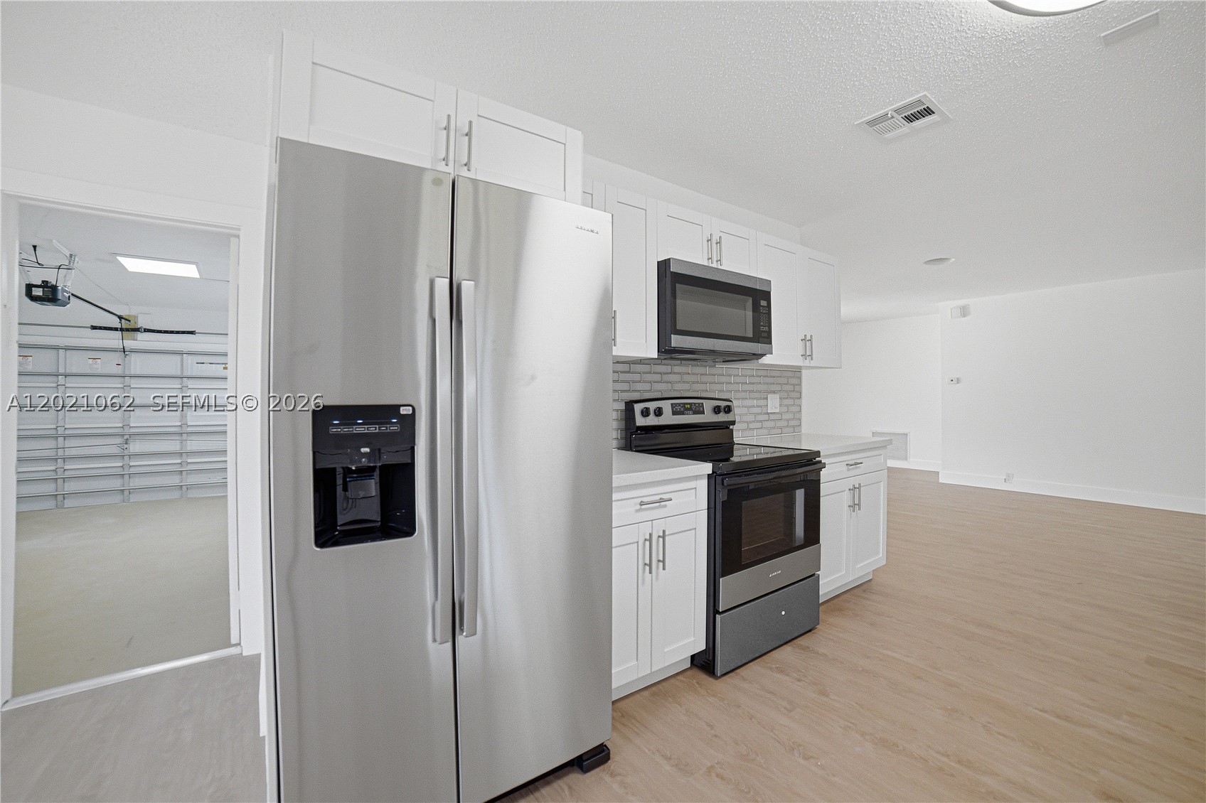 OAKLAND HILLS 4TH SEC - Residential