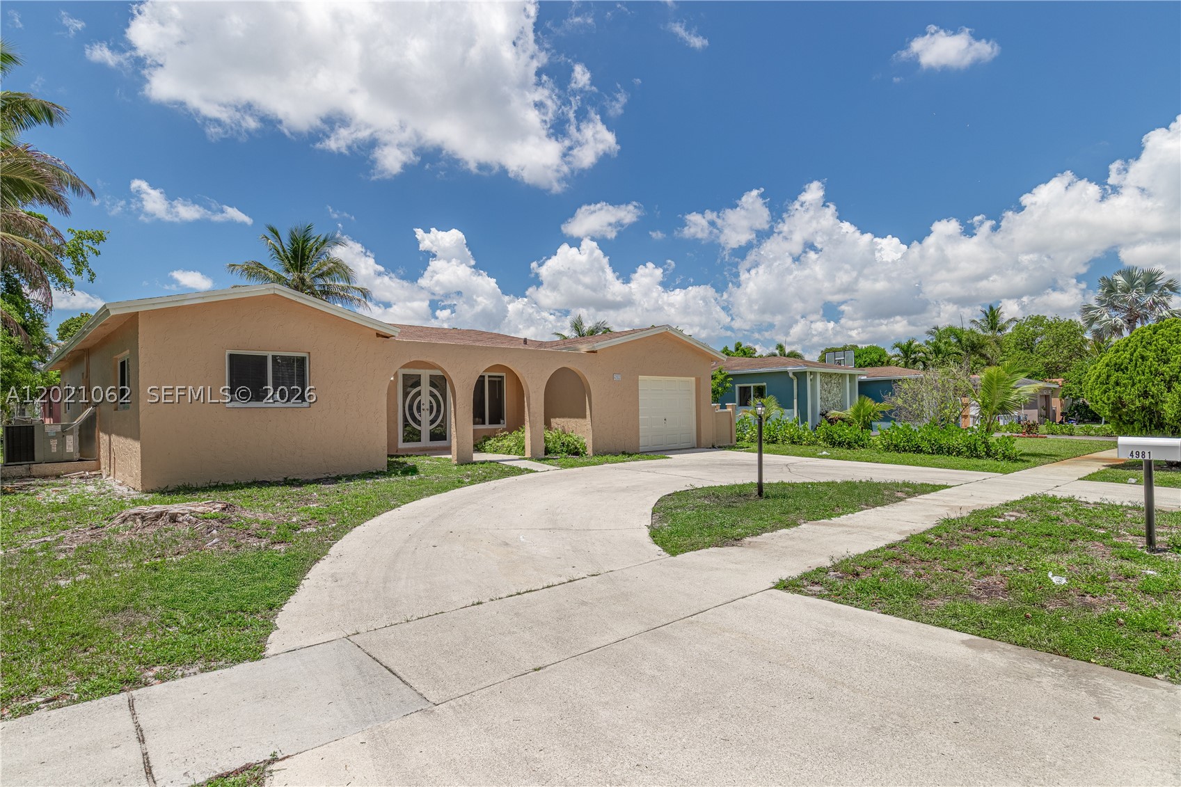 OAKLAND HILLS 4TH SEC - Residential