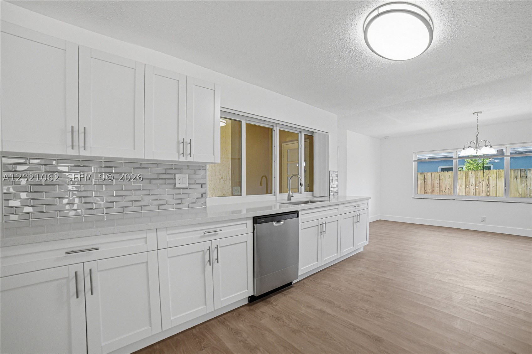 OAKLAND HILLS 4TH SEC - Residential