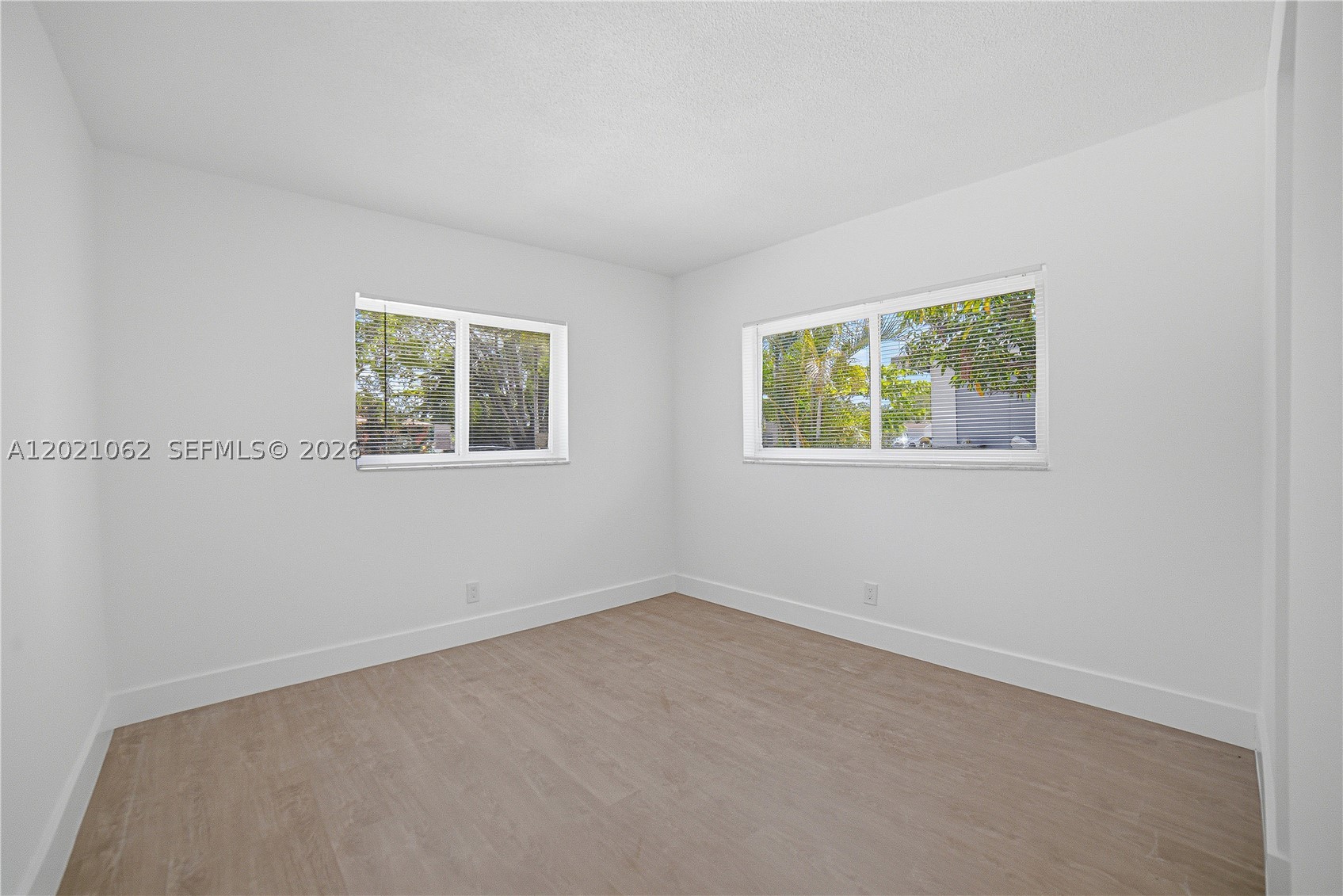 OAKLAND HILLS 4TH SEC - Residential