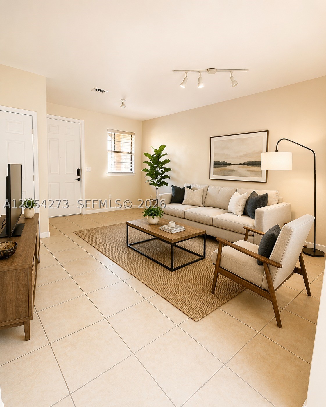 BAYWINDS OF GALAPAGOS FIR - Residential