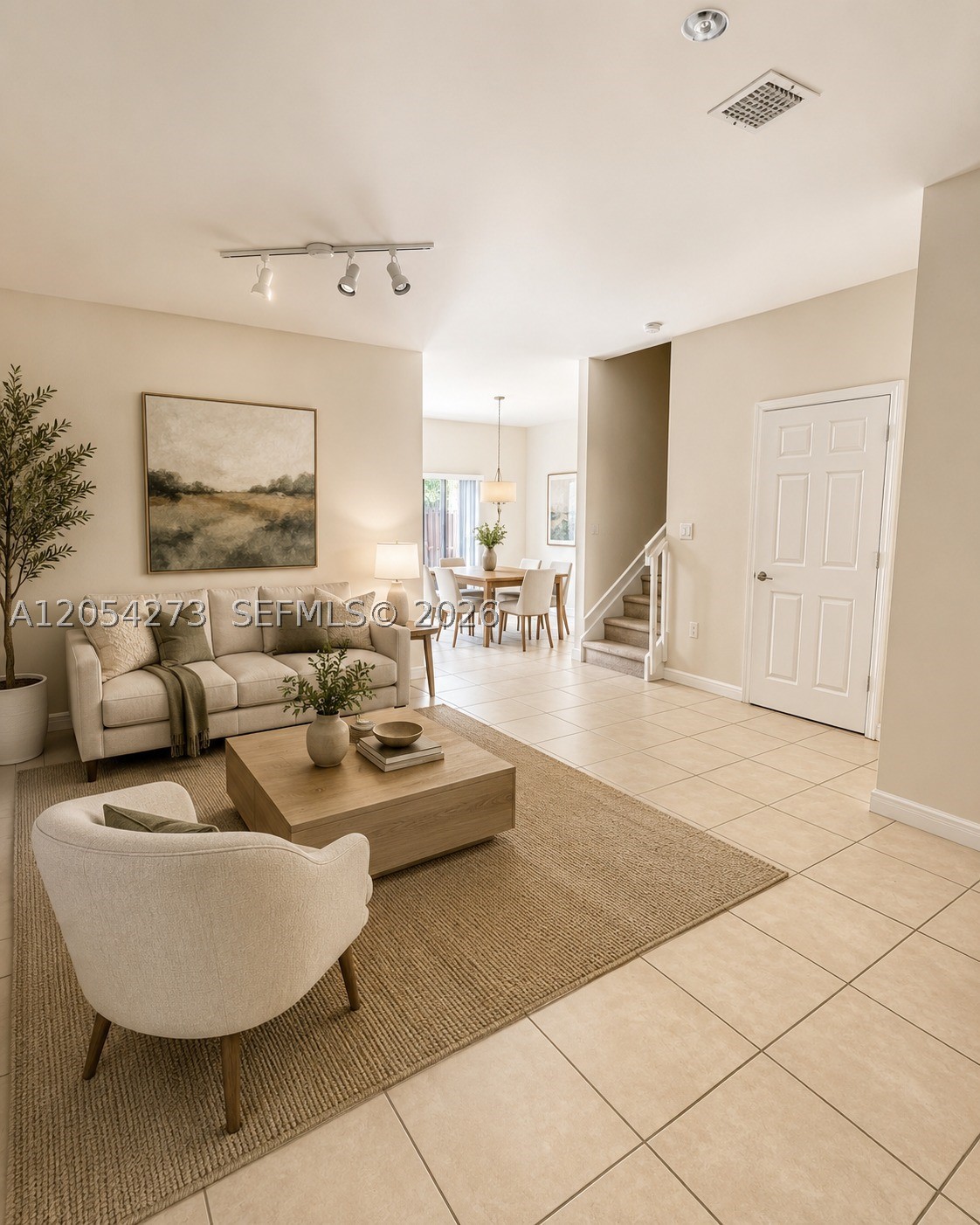 BAYWINDS OF GALAPAGOS FIR - Residential