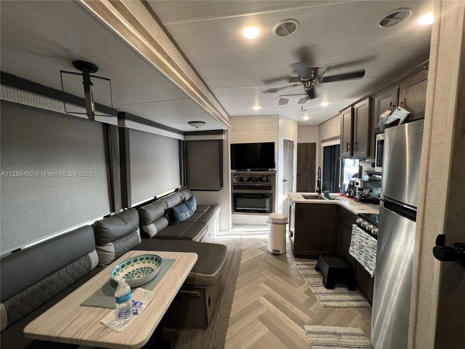 CALUSA CAMPGROUND - Residential