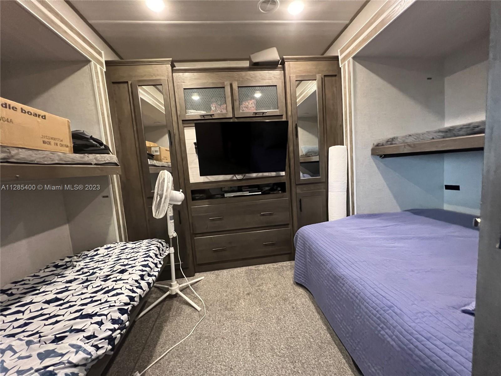 CALUSA CAMPGROUND - Residential