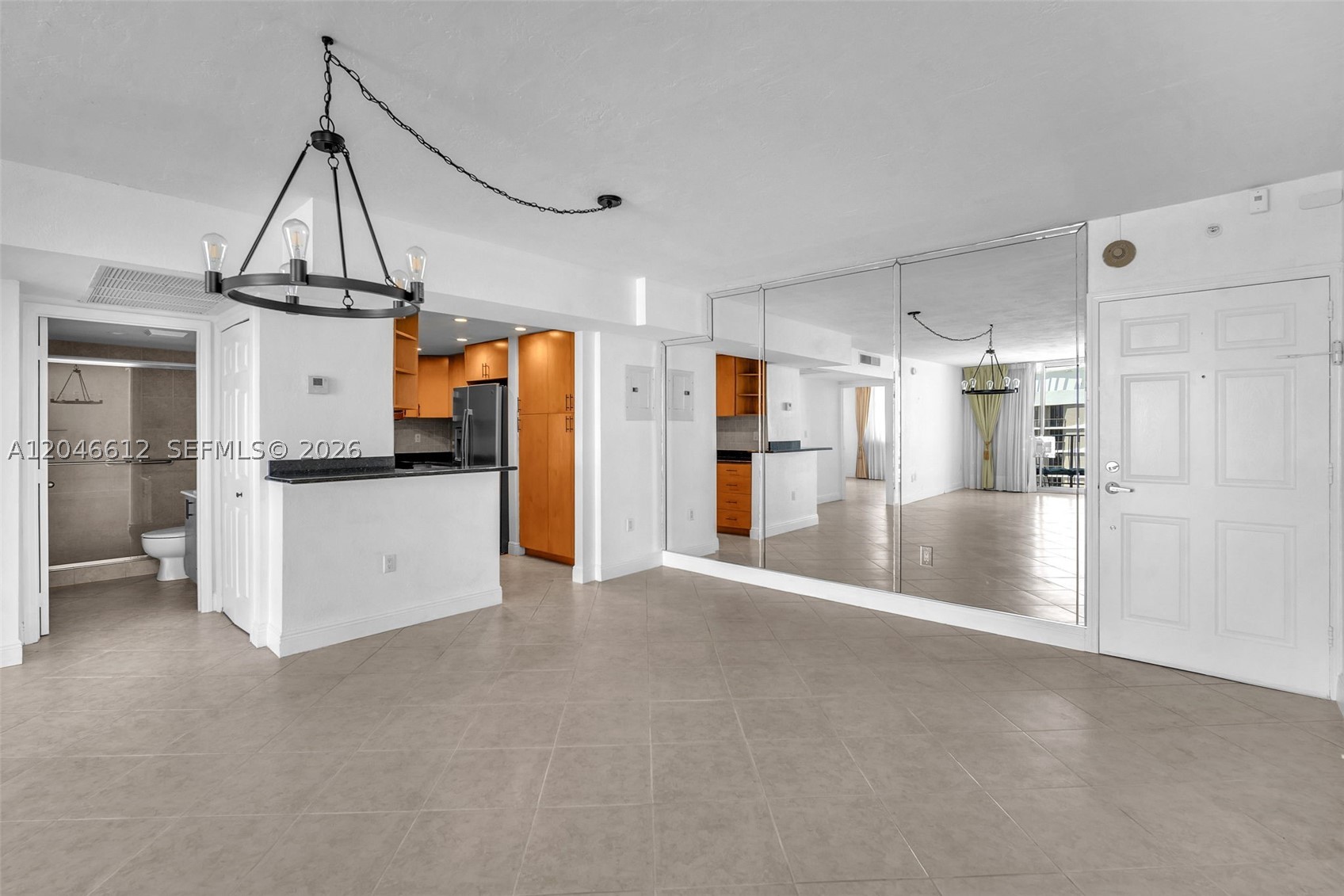 ISLAND POINTE CONDOMINIUM - Residential