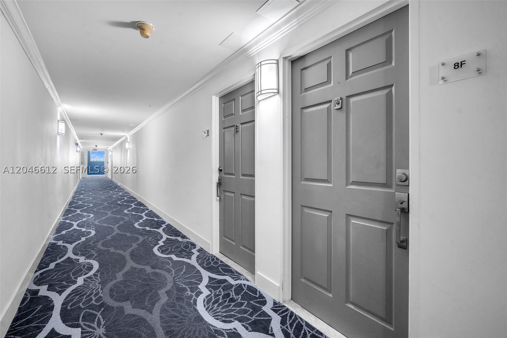 ISLAND POINTE CONDOMINIUM - Residential