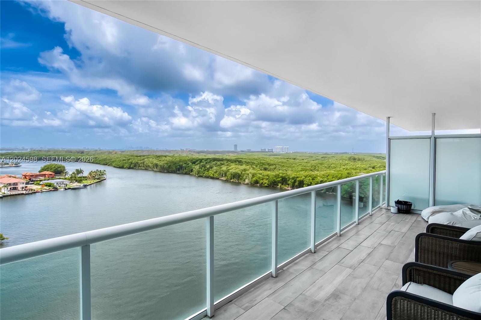 400 SUNNY ISLES CONDO WES - Residential