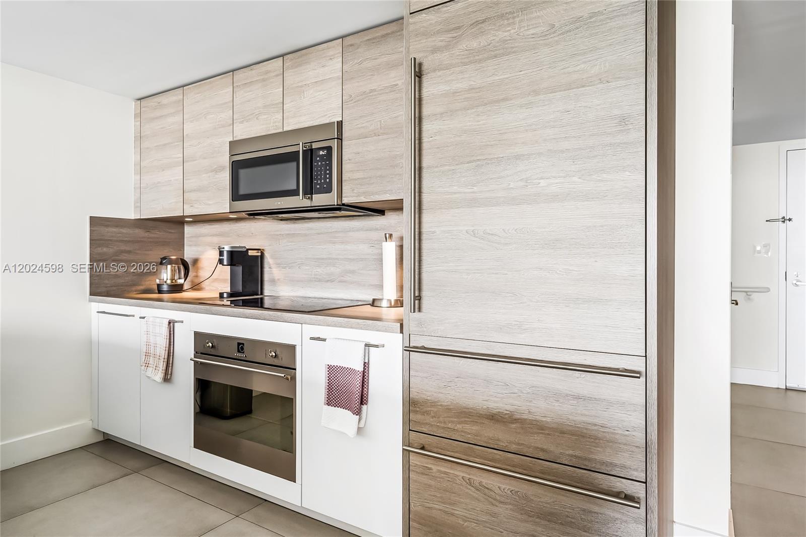 400 SUNNY ISLES CONDO WES - Residential
