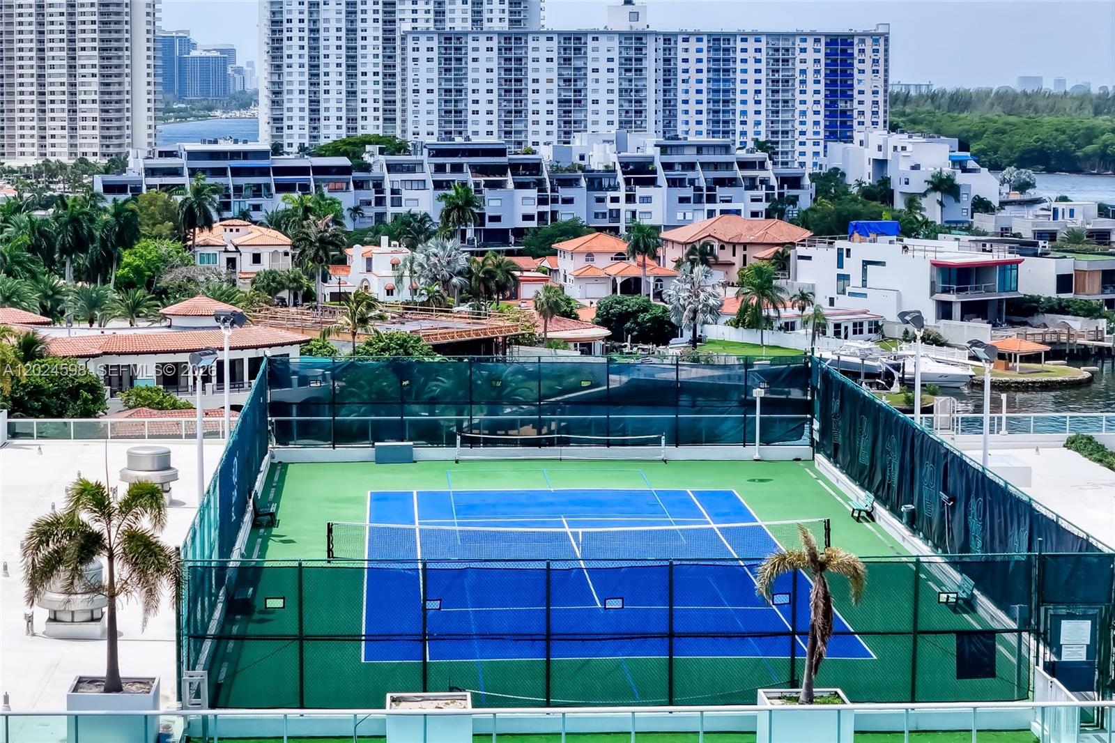 400 SUNNY ISLES CONDO WES - Residential