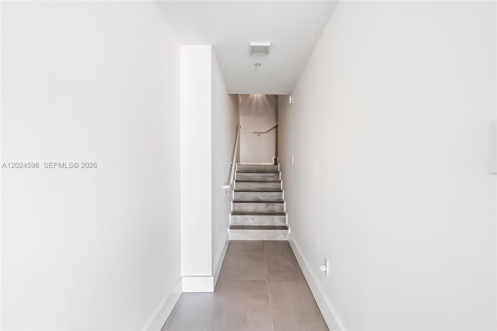400 SUNNY ISLES CONDO WES - Residential