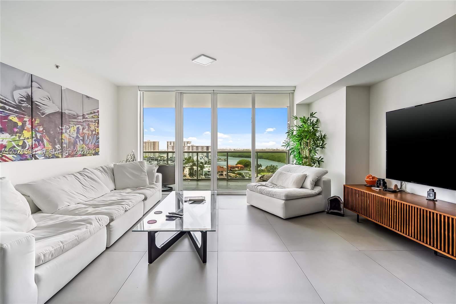 400 SUNNY ISLES CONDO WES - Residential