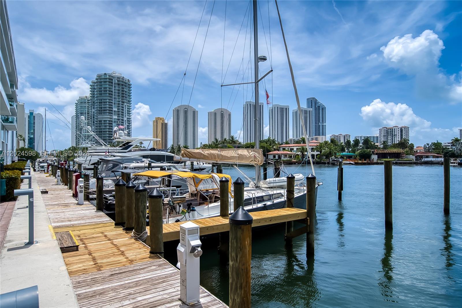 400 SUNNY ISLES CONDO WES - Residential