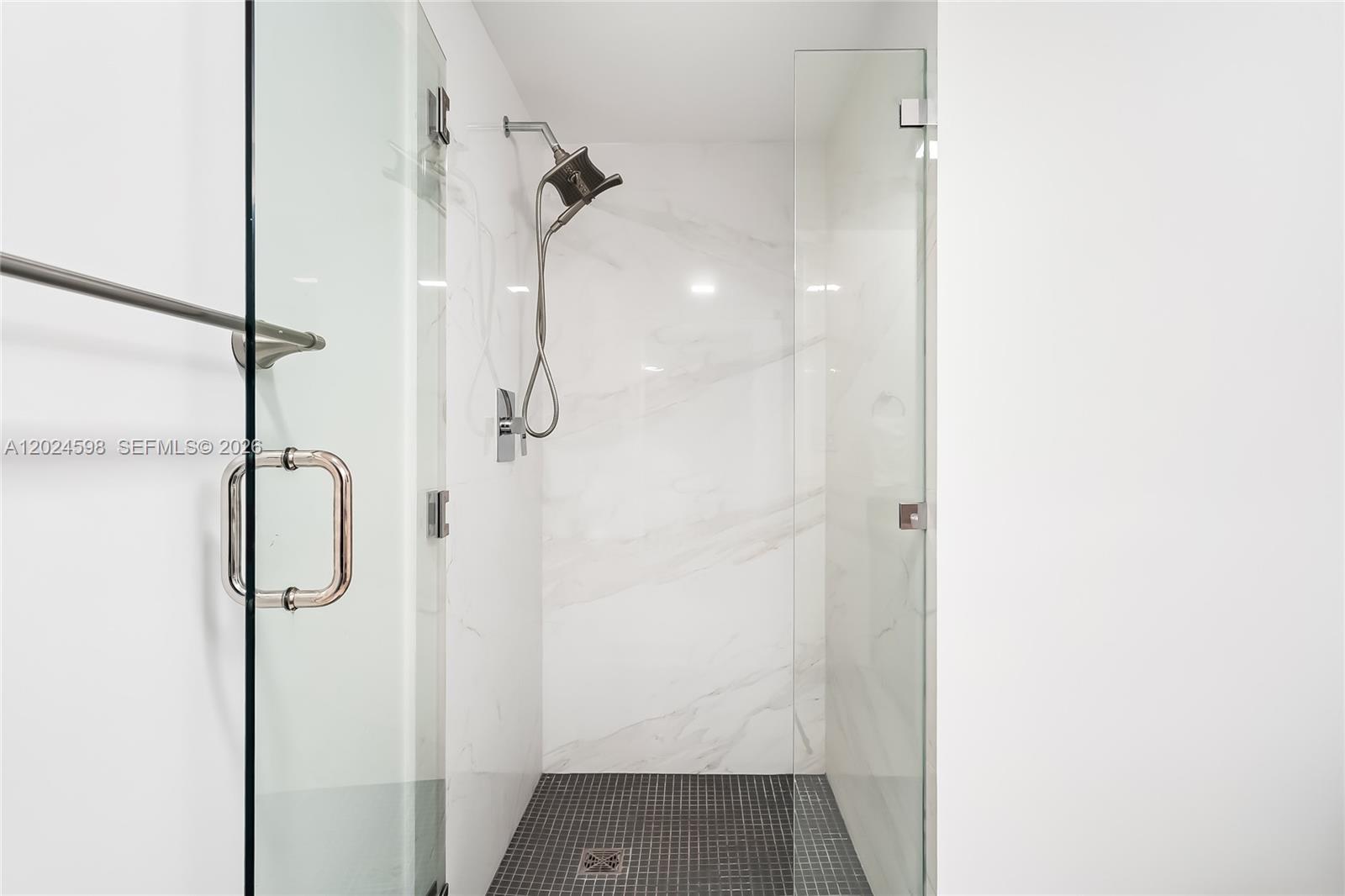 400 SUNNY ISLES CONDO WES - Residential
