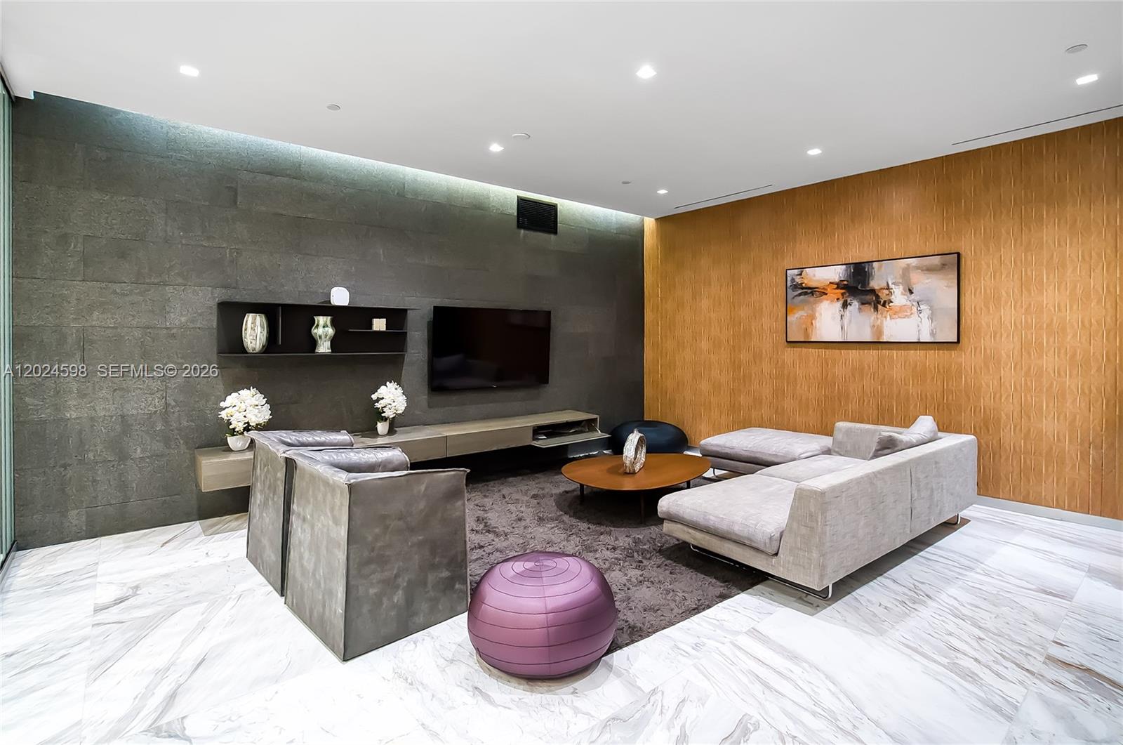 400 SUNNY ISLES CONDO WES - Residential