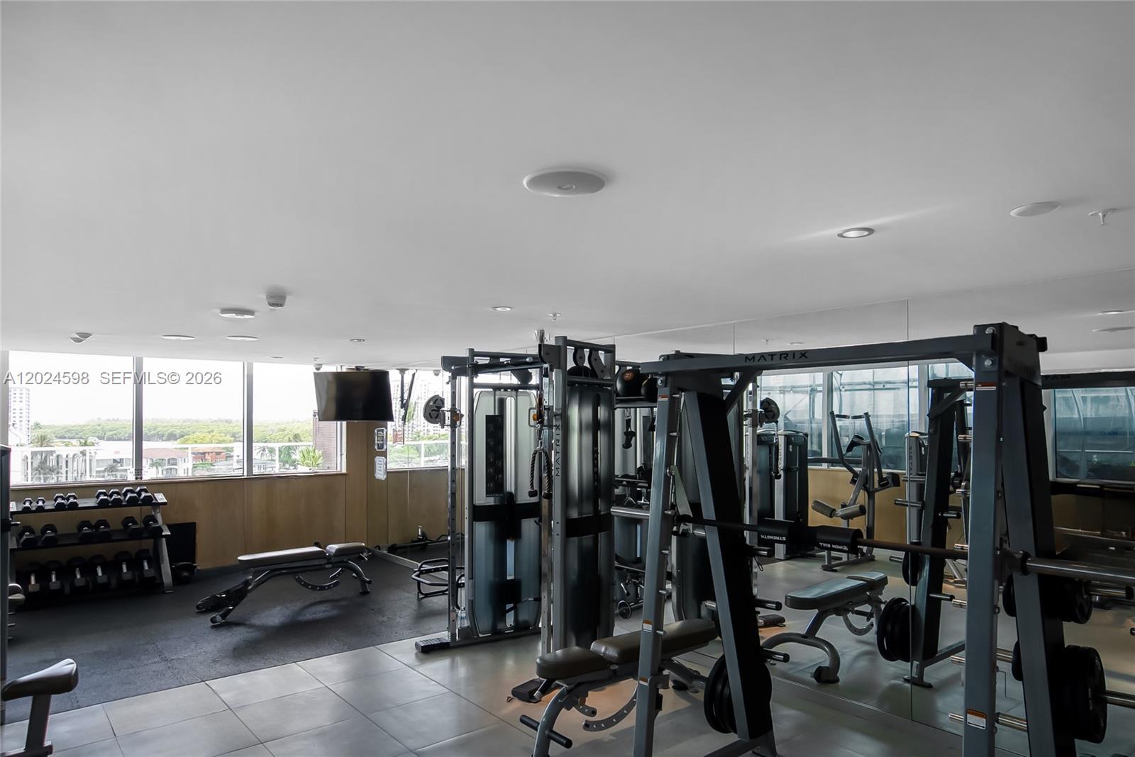 400 SUNNY ISLES CONDO WES - Residential
