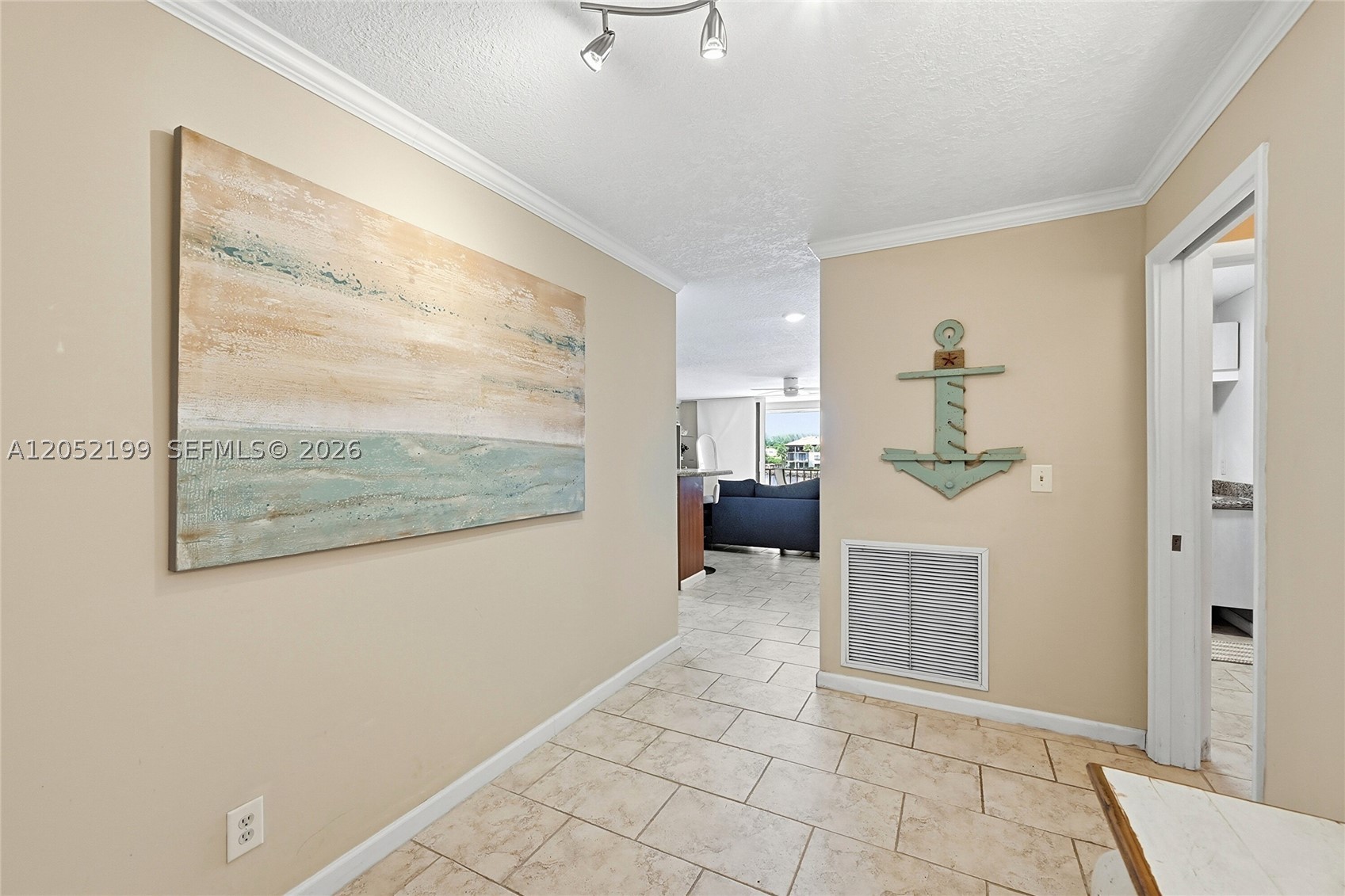 PALM TRAIL PLACE CONDO - Residential
