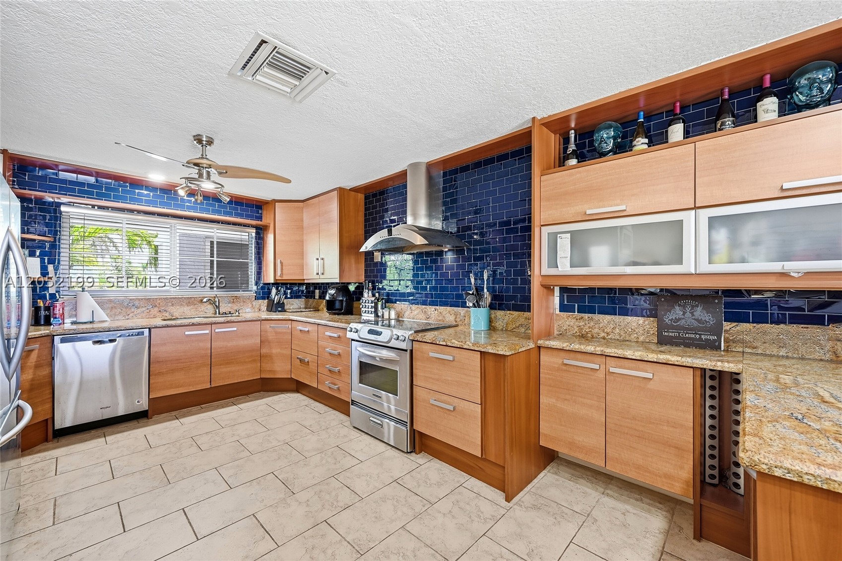 PALM TRAIL PLACE CONDO - Residential