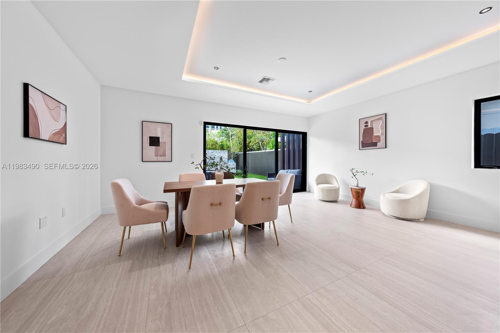 MIAMI SUBURBAN ACRES - Residential